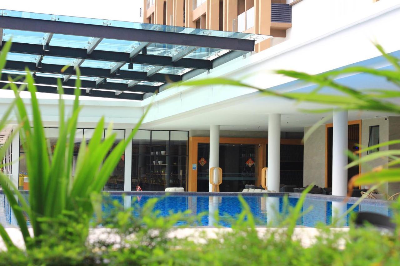Amverton Cove Golf & Island Resort Banting  Dış mekan fotoğraf