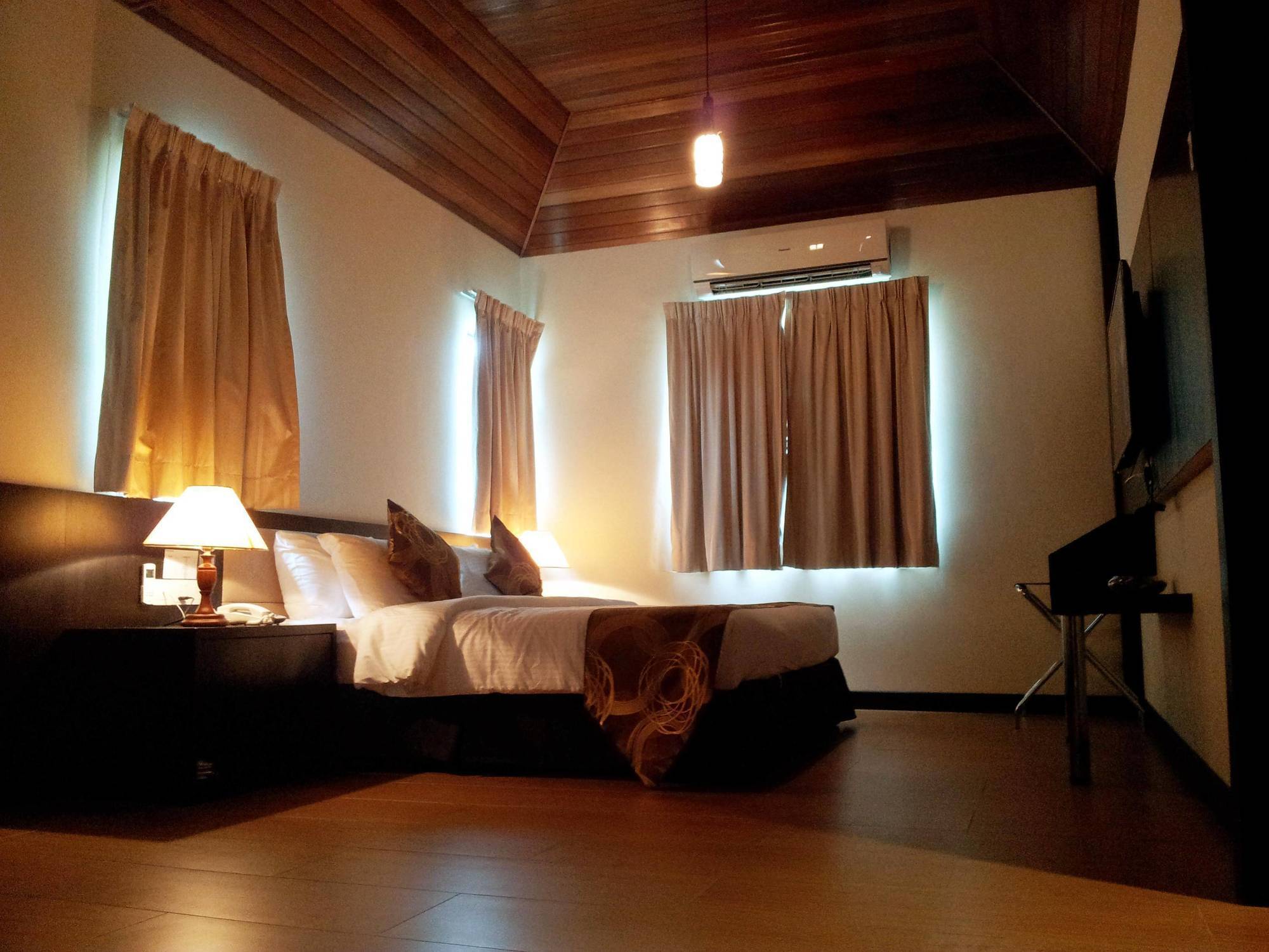 Amverton Cove Golf & Island Resort Banting  Dış mekan fotoğraf